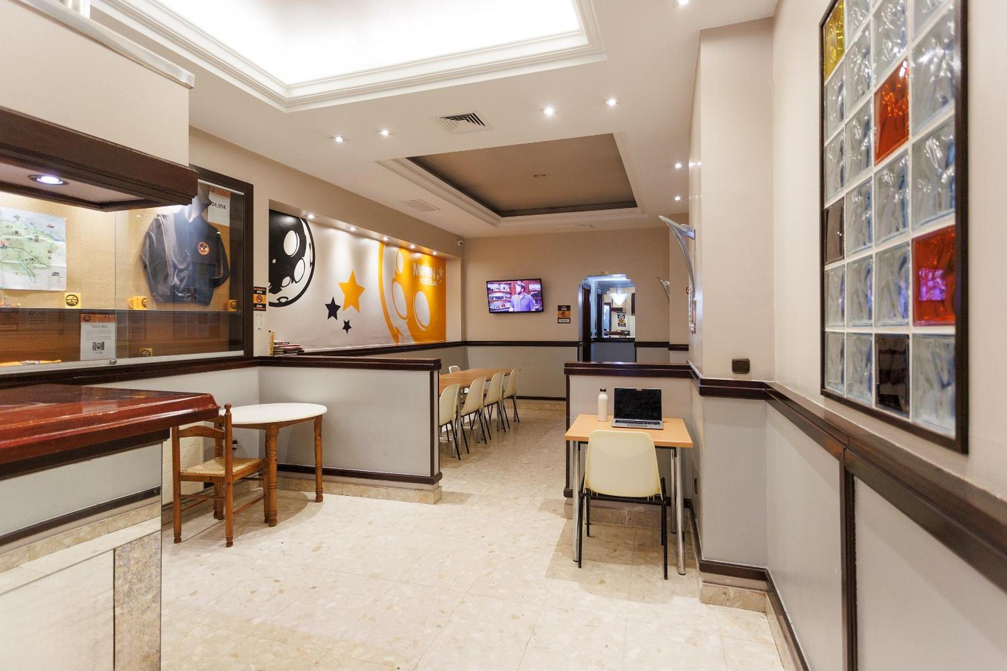 בילבאו Moon Hostel Bio מראה חיצוני תמונה